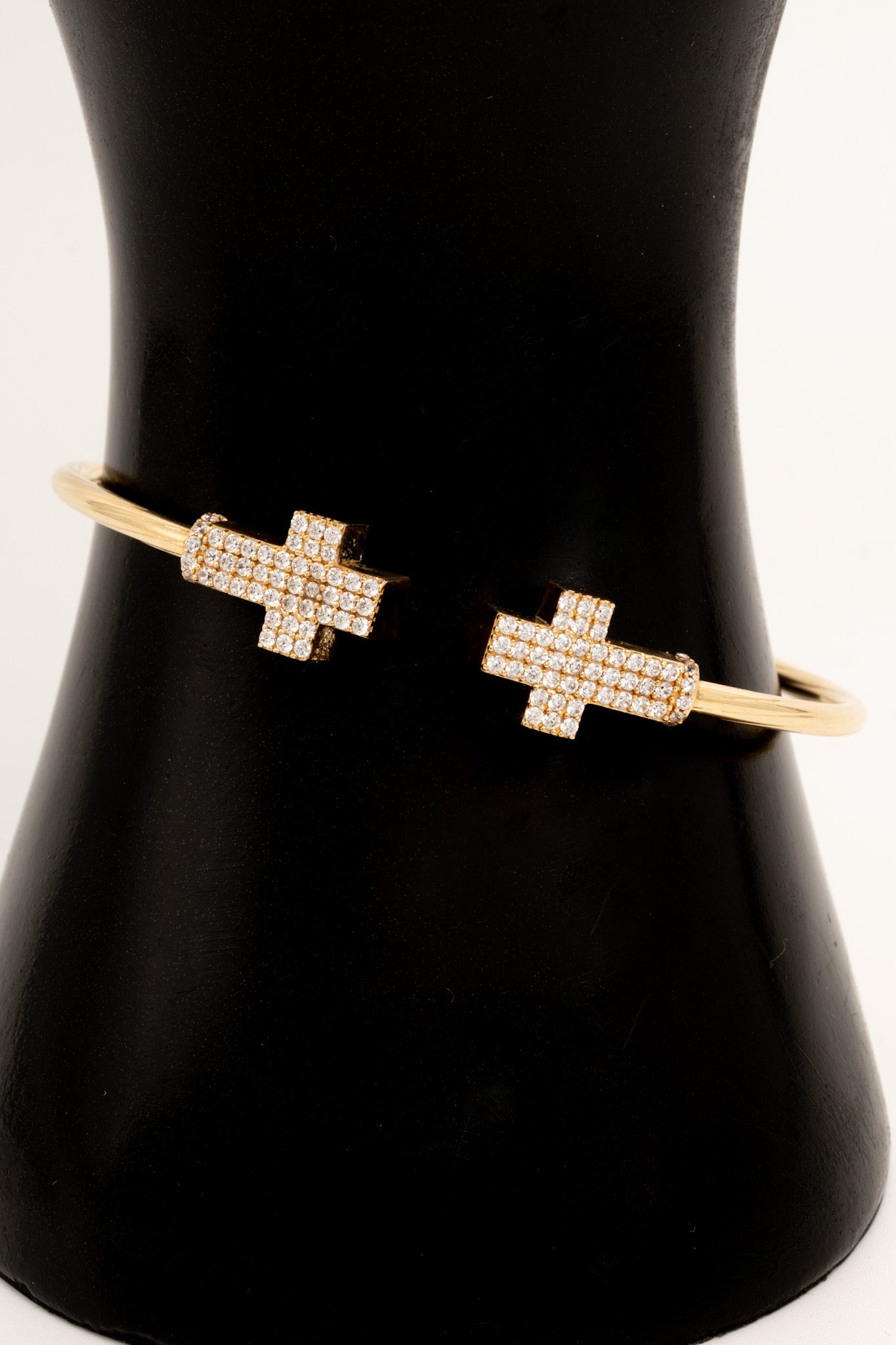 Women cross bracelet